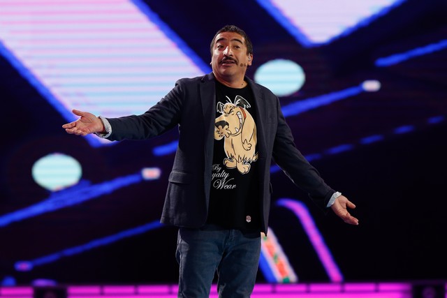 24 de FEBRERO del 2016/Viña del Mar Rodrigo Gonzalez ,durante la segunda noche de la 57º del Festival Internacional de la Canción de Viña del Mar, realizado en la Quinta Vergara.  FOTO:FRANCISCO LONGA/AGENCIAUNO