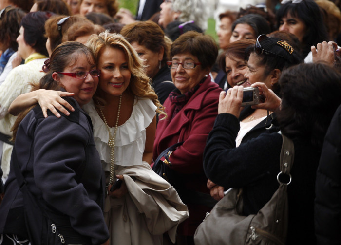 27 Marzo de 2014/SANTIAGO La Consejera regional por la circunscripcin Santiago, Cathy Barriga, durante la firma del Proyecto de Ley para crear el Ministerio de la Mujer y de la Equidad de Gnero, realizada en el Patio de Los Naranjos del Palacio de La Moneda. FOTO: SEBASTIçN RODRêGUEZ/AGENCIAUNO