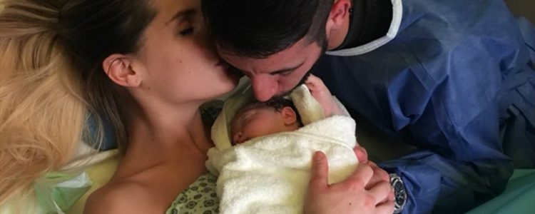 Gala presenta a su madre a través de redes sociales