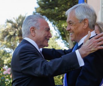 Presidente de Brasil se hace el chistoso y le saca en cara a Piñera que Chile no va al mundial