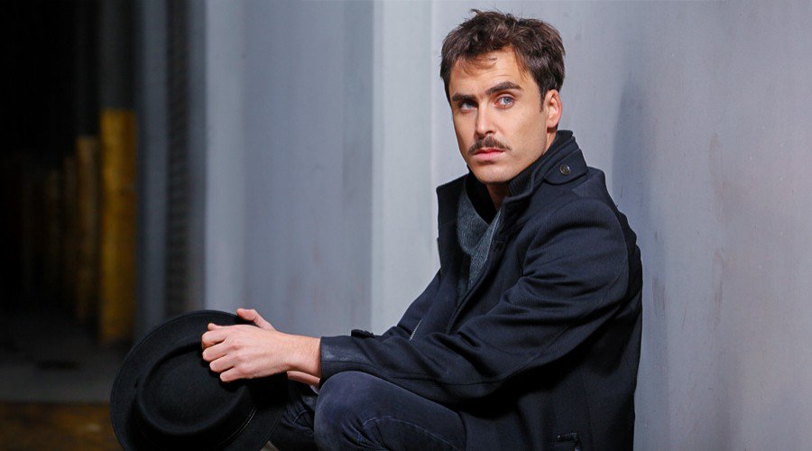 Nicolás Oyarzún está baboso y presenta a su polola en Instagram — Radio