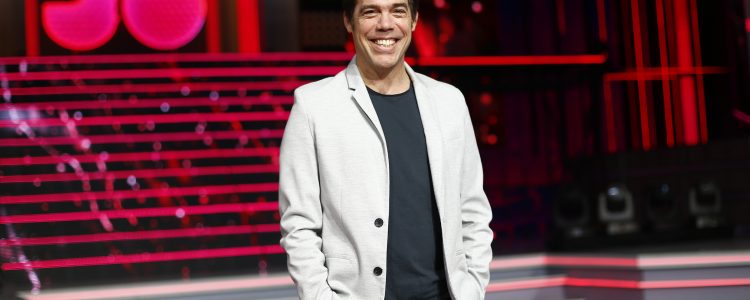TVN se la juega con animadora que reemplazará a Álvaro Escobar en Rojo