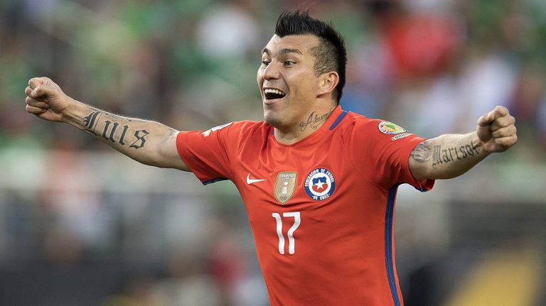 Gary Medel La Roja