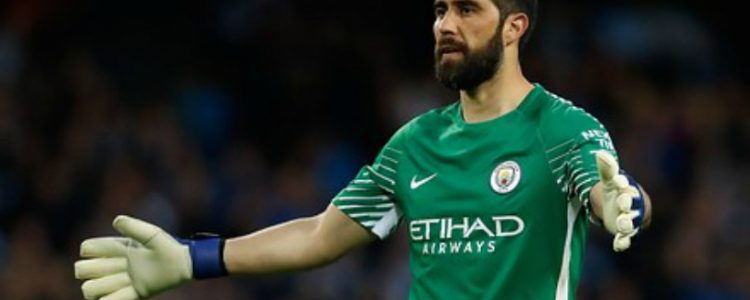 ¡Claudio Bravo se lució en su regreso a las canchas!