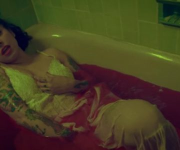 Mon Laferte critica a Youtube por censurar el videoclip de «Canción de Mierda»