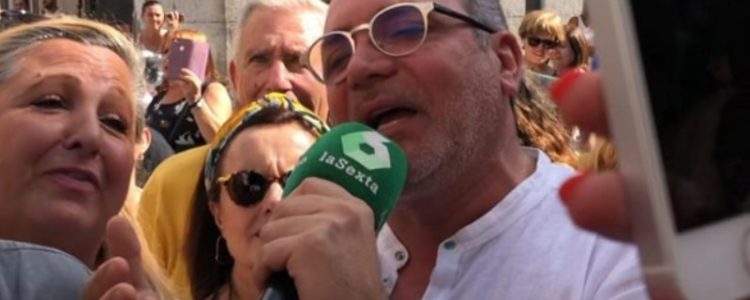 Luis Jara terminó cantando en la TV española en su despedida a Camilo Sesto