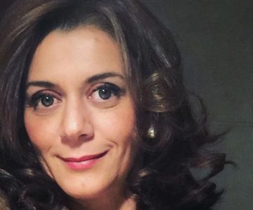 Paola Troncoso funó a tipo que la chocó y arrancó