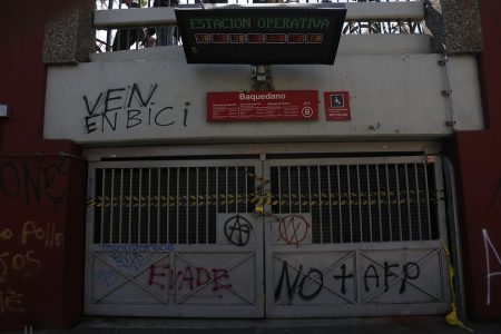 Metro Baquedano