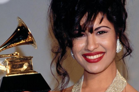 Selena Quintanilla (fuente_@selenaqoficial)