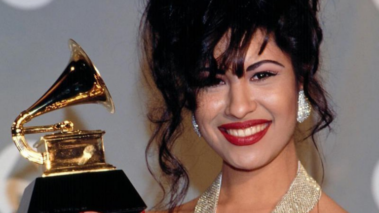 Selena Quintanilla (fuente_@selenaqoficial)