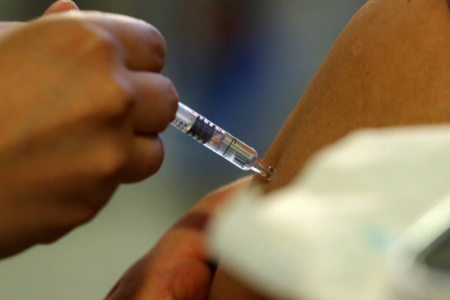 Vacuna (fuente_ Agencia Uno)