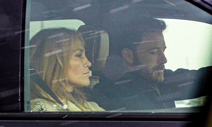 Jennifer Lopez Y Ben Affleck. (Fuente Daily Mail) (1)