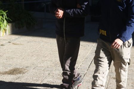 Hombre Detenido Cámara Baño