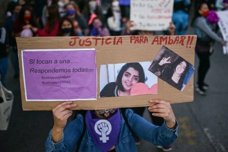 Ámbar Cornejo Hermano