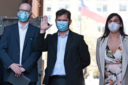 Gabriel Boric Reunión Moneda