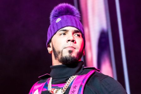 Anuel AA Suspenden