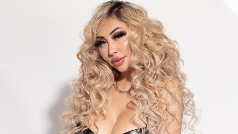 Naya Fácil Entrevista