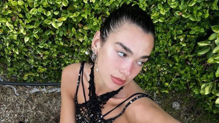 Dua Lipa Portada