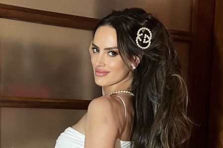 Adriana Barrientos Portada (2)