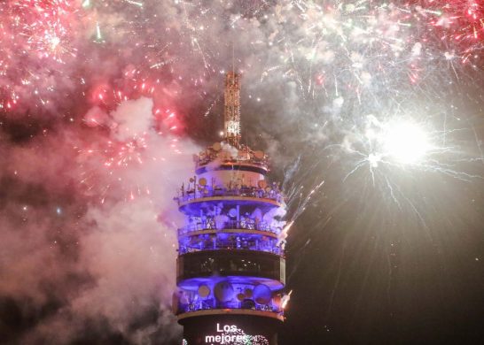 Torre Entel Fuegos Artificiales