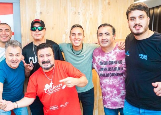 Radio Corazón Amar Azul