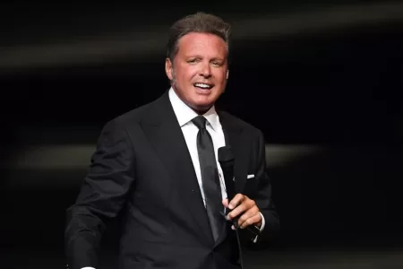 Luis Miguel Entradas