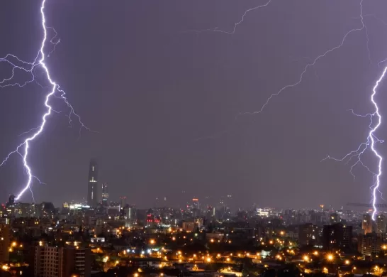 Tormenta Eléctrica Santiago