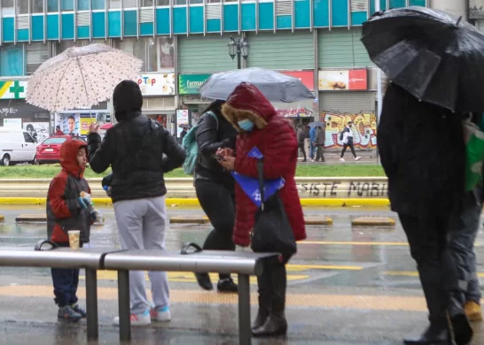 Lluvia En Santiago Días Junio