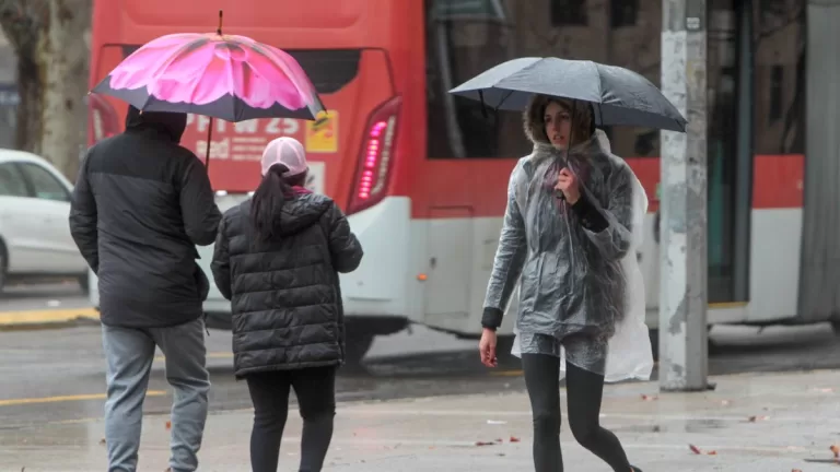 Lluvia En Santiago Sistema Frontal Agosto