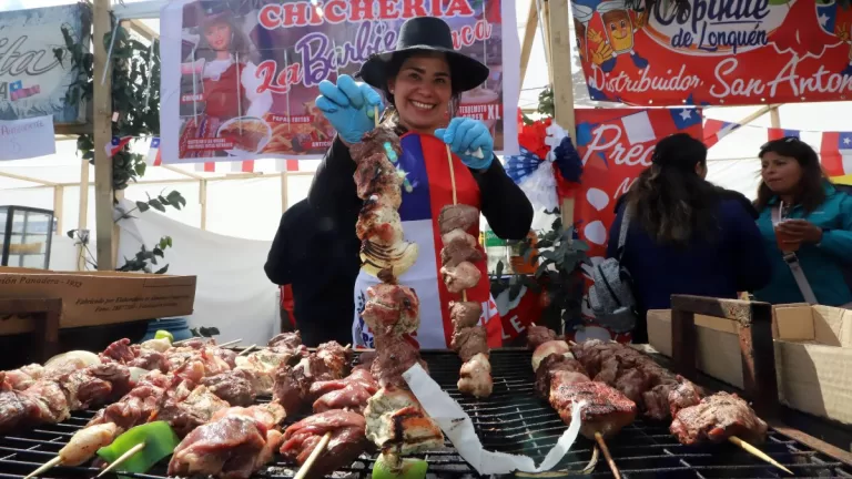 Feriados Fiestas Patrias 2024