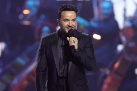 Luis Fonsi En Chile 2024