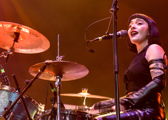 ¿Quién Es Cancamusa, La Baterista Que Acompaña A Los Bunkers En El Festival De Viña 2024