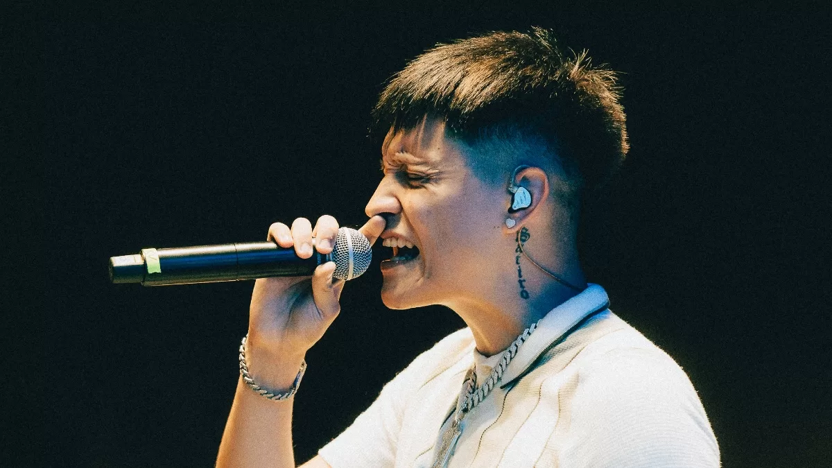 Kidd Voodoo deja la escoba con cover de Los Tres en Lollapalooza Chile — Radio Corazón