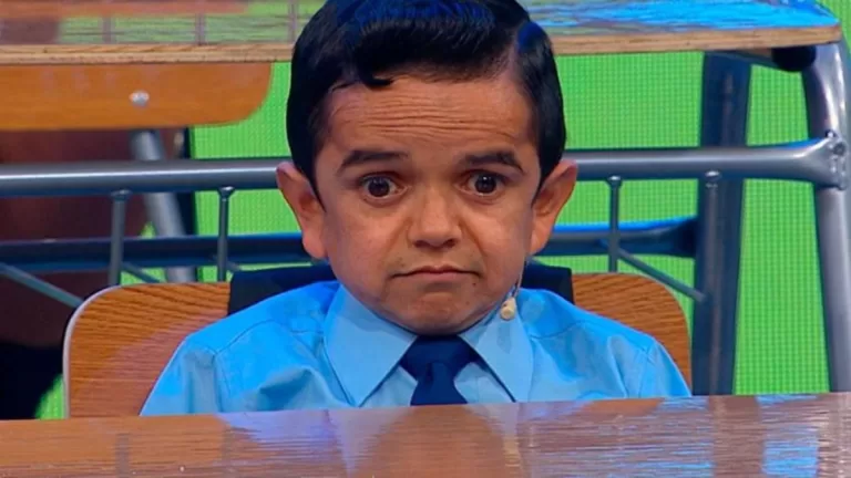 Miguelito Detrás Del Muro