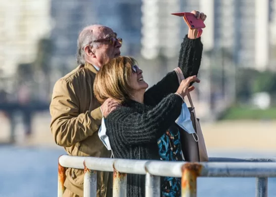 Pareja Adultos Mayores