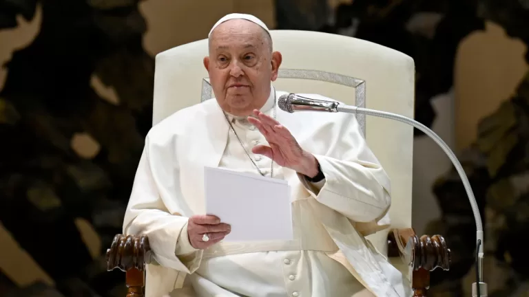 Papa Francisco Muere