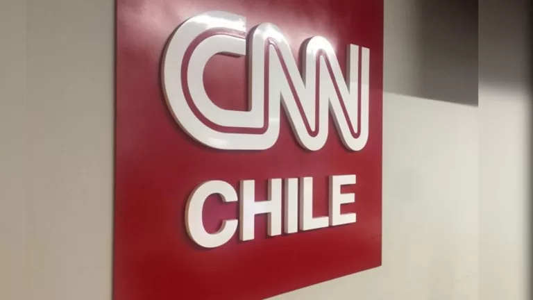 Periodista Deja Cnn Chile