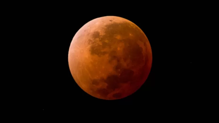 Eclipse Lunar