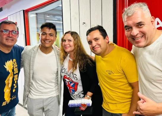 Américo Visita Radio Corazón