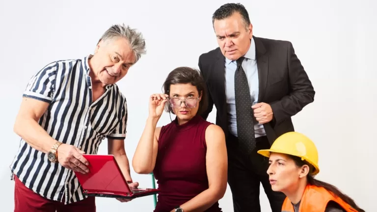 Pato Torres Obra De Teatro