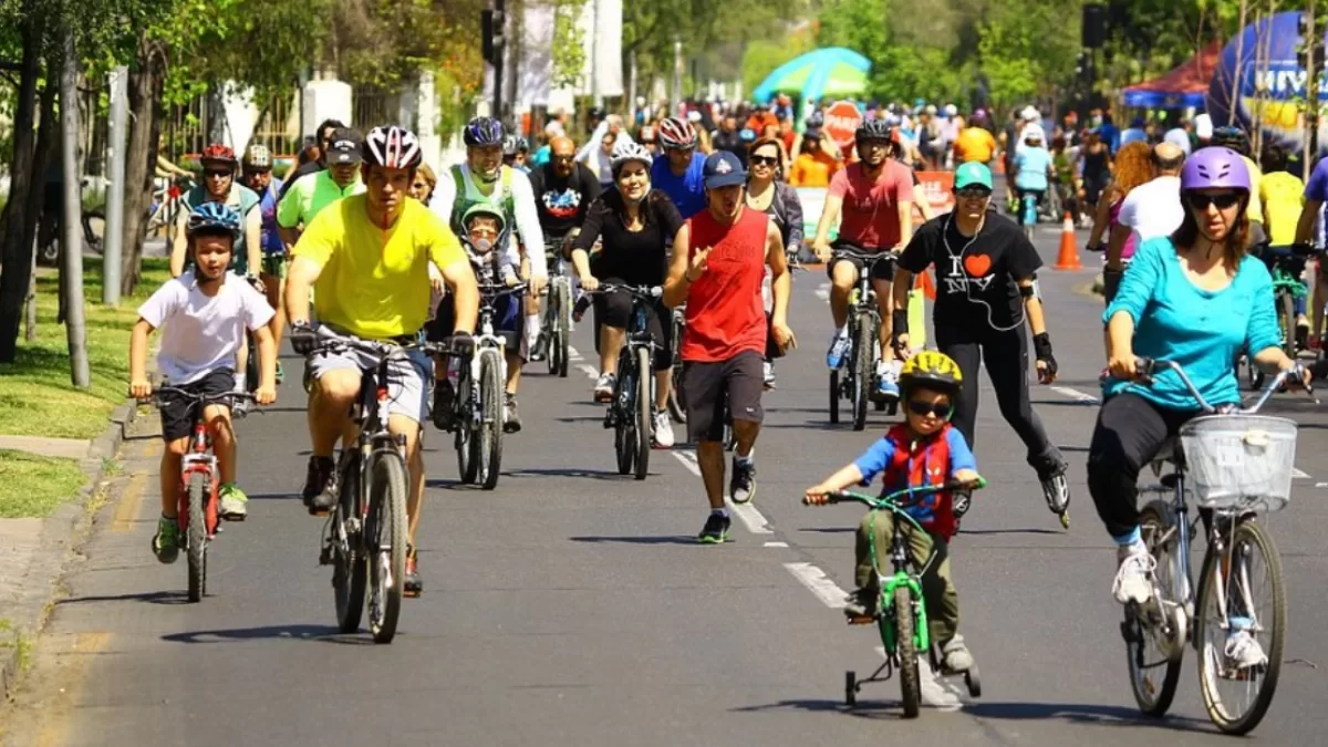 CicloRecreoVia prepara su quinta edición y deportistas podrán recorrer Santiago de noche: Conoce aquí los detalles