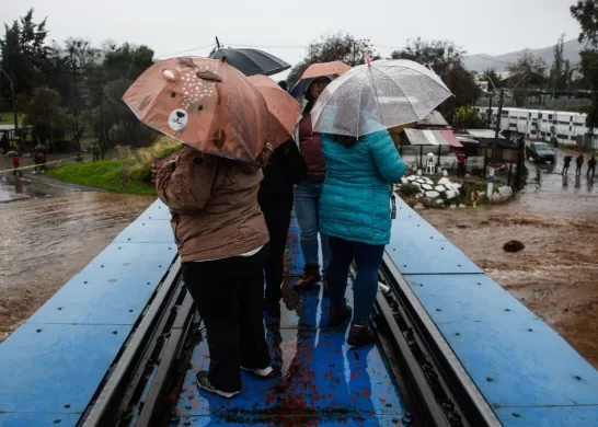 Lluvia En Santiago Sistema Frontal