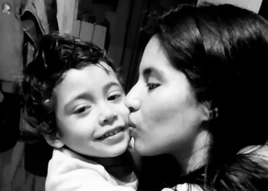 Mamá Tomás Bravo Contra Padre