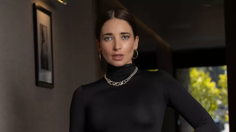Camila Nash, Radio Corazón