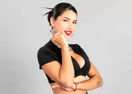 Eskarcita Mundos Opuestos