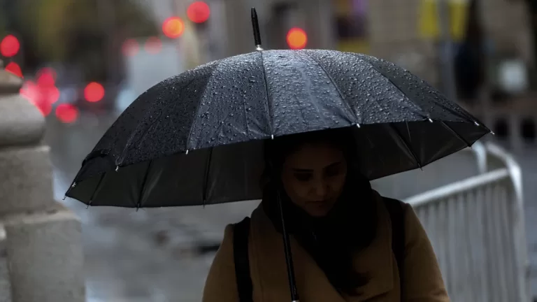 Lluvia En Santiago Viernes