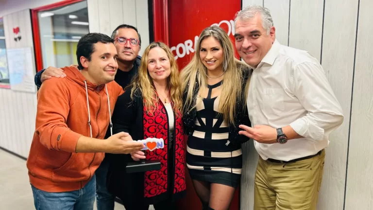 Nina La Que Brilla Radio Corazón