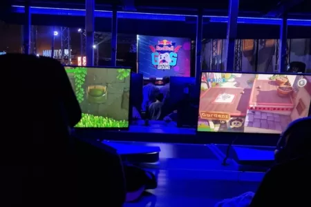 Red Bull Gaming Ground Plaza Gamer