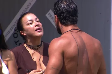 Discusión Marlen Olivari Mundos Opuestos