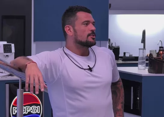 Juan Pedro Verdier Mundos Opuestos Confesión